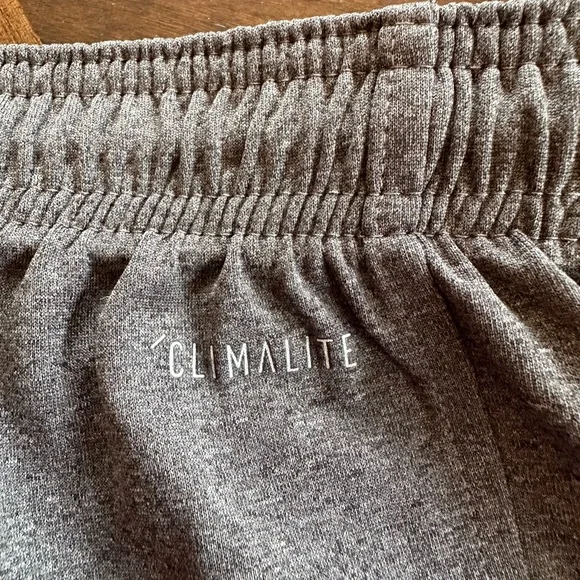 ⭐️ ADIDAS Men's Climalite Athletic Shorts - Picture 8 of 9